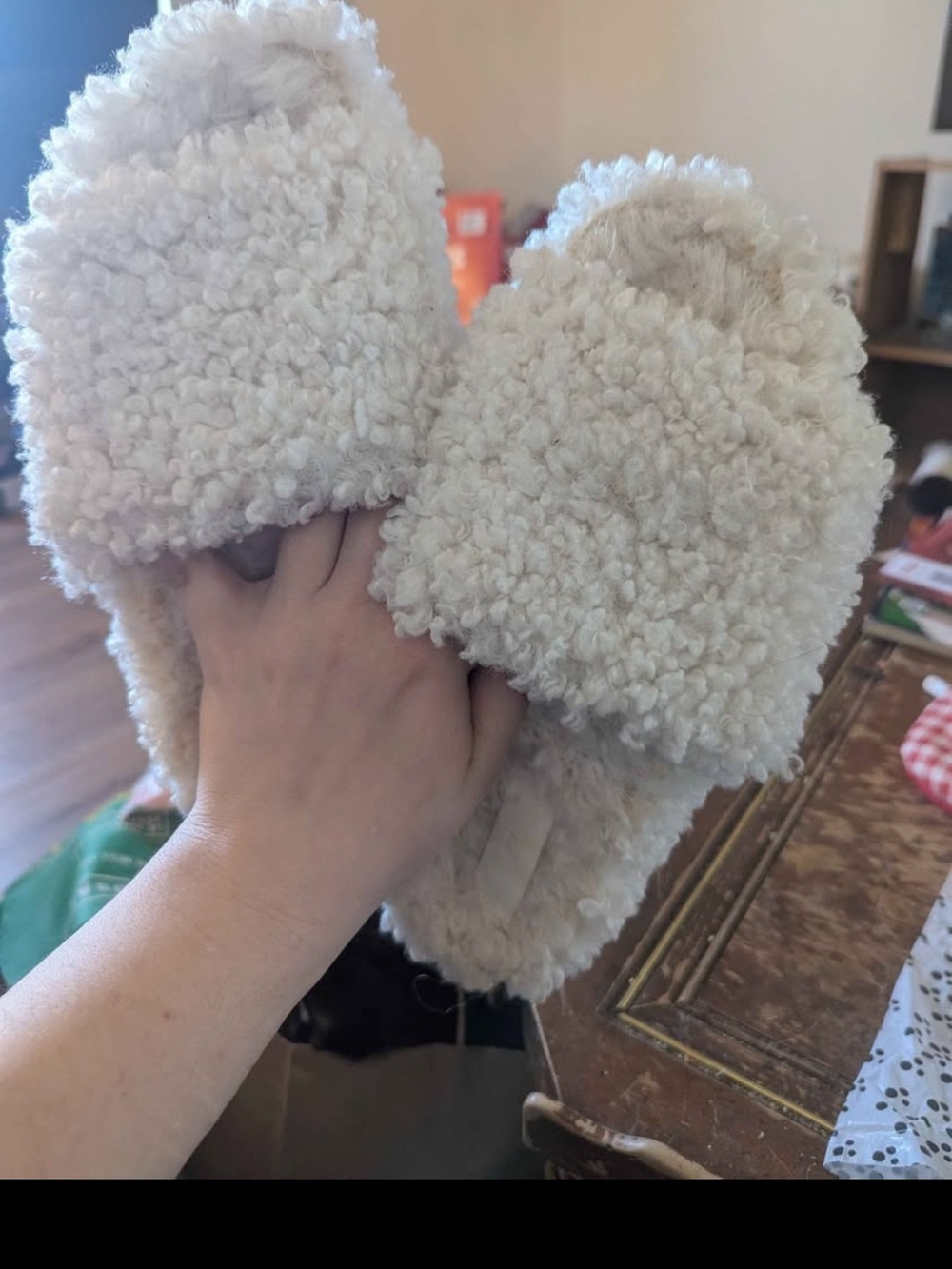 Cozy Cream Sherpa Slide Slippers